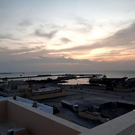 Al Jood Hotel Apartment Hilf Екстериор снимка