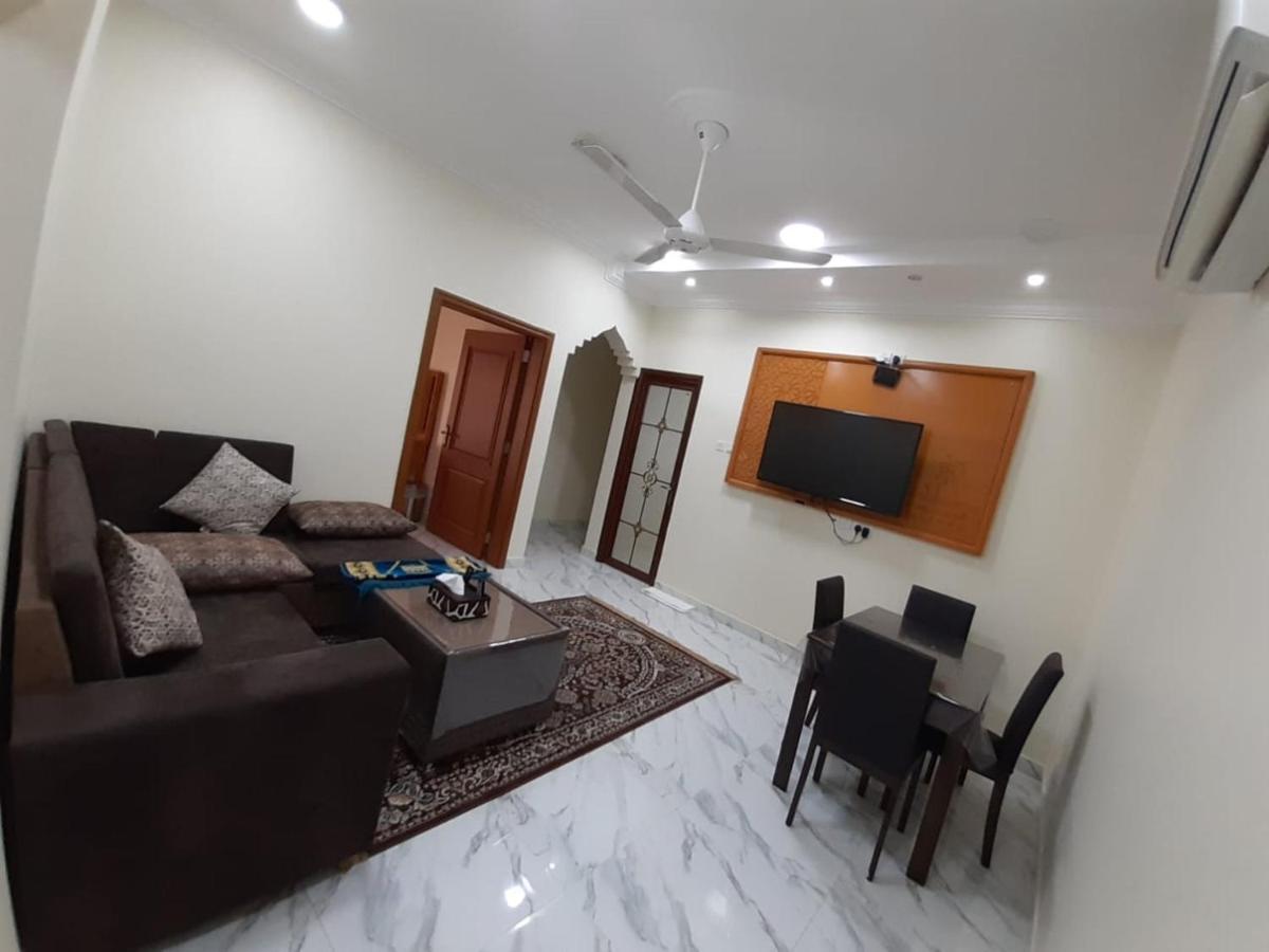 Al Jood Hotel Apartment Hilf Екстериор снимка