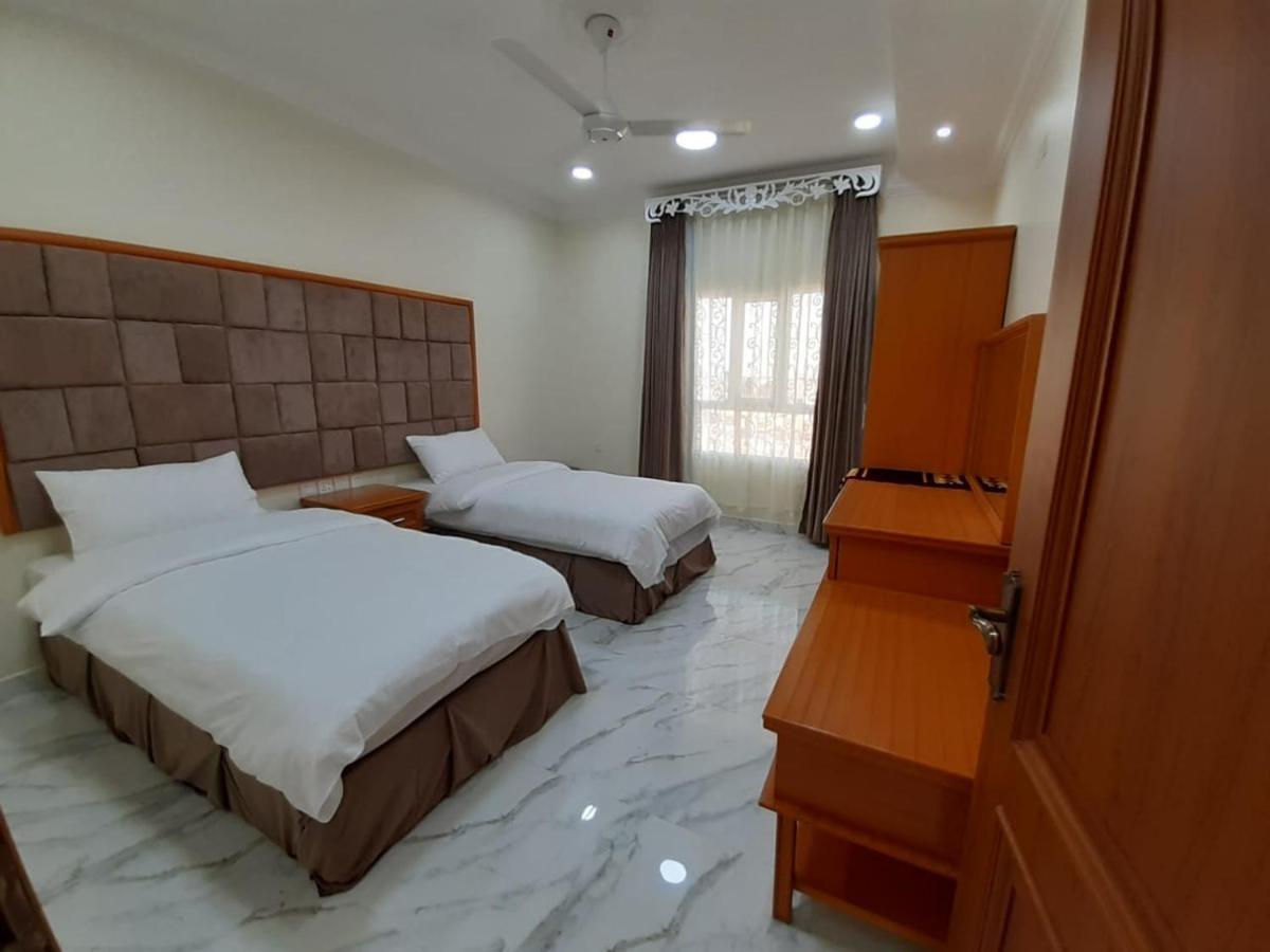 Al Jood Hotel Apartment Hilf Екстериор снимка