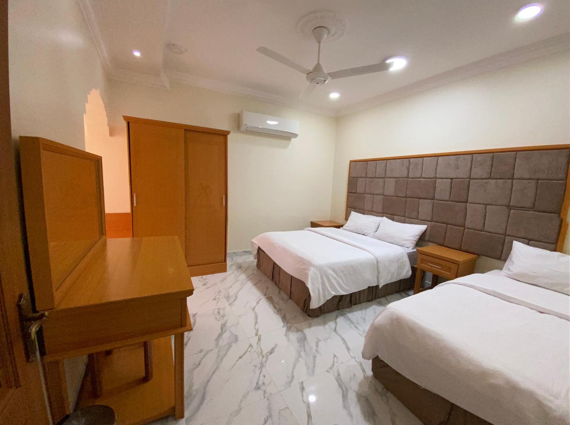 Al Jood Hotel Apartment Hilf Екстериор снимка