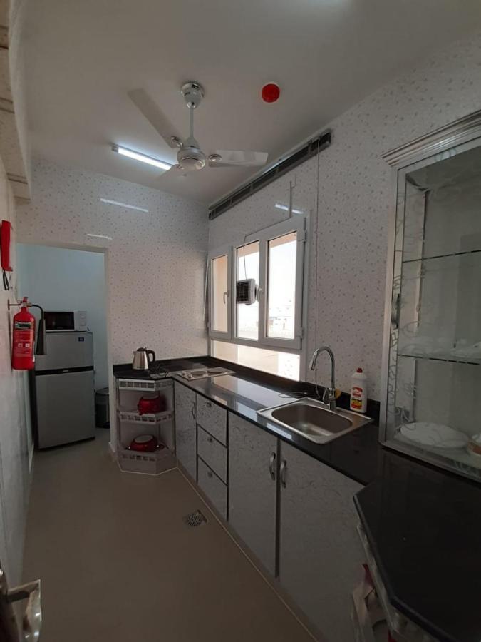 Al Jood Hotel Apartment Hilf Екстериор снимка